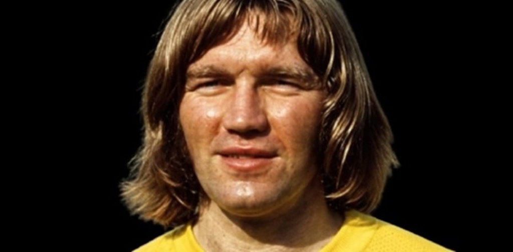 Tony Currie